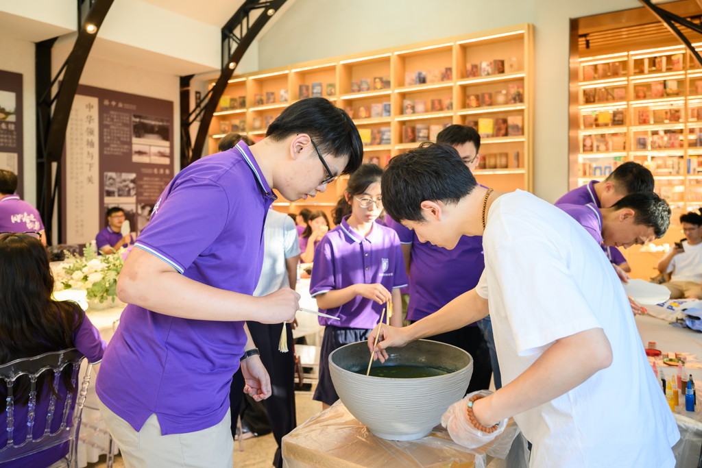 1722480875685097972.png 1d774e1856d68d9772947d74d7507986.png