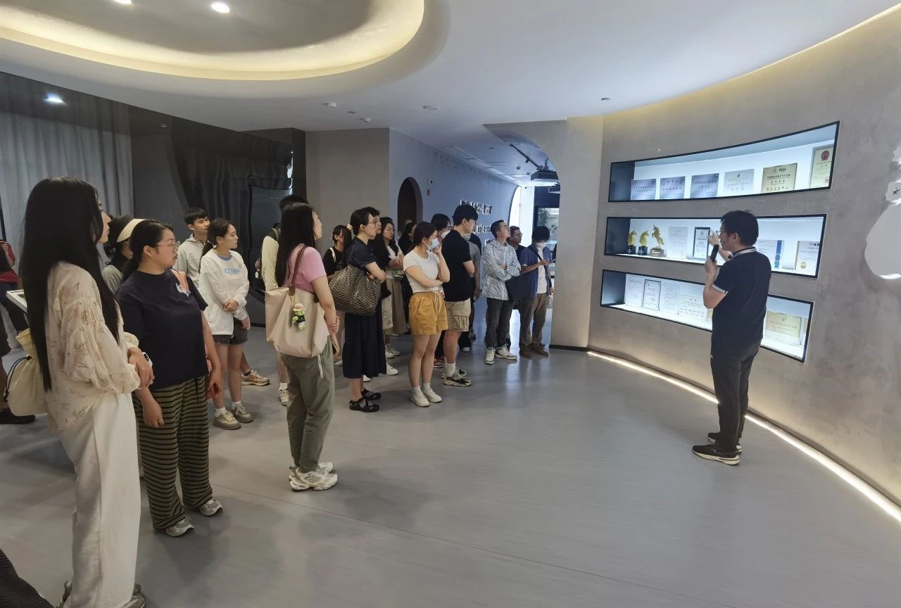 1723429275208053281.png image.png