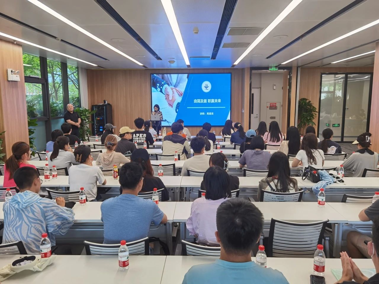 1723429373679042919.png image.png